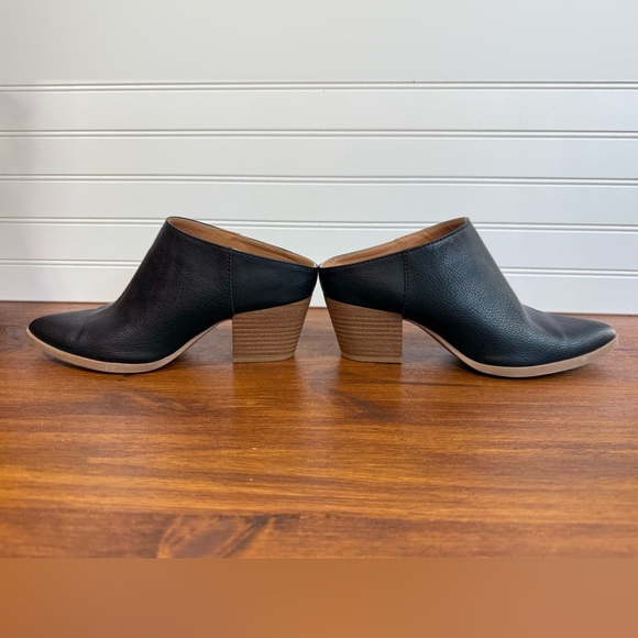 Universal Thread women’s black pointy toe heeled mule boots. Size 8 - Picture 5 of 8